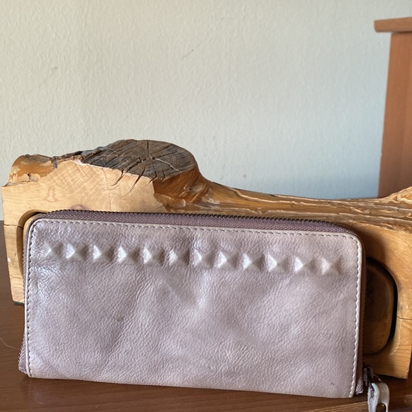 DuDu Zip Around Wallet - Picture 2 of 6